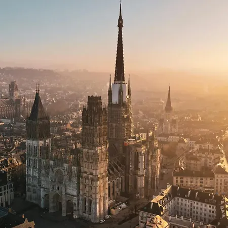 公寓 Jehanne L'elegance Medievale